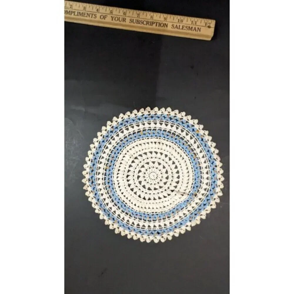 vintage crochet doily‎ blue circle cottage Farmhouse granny dresser Estate